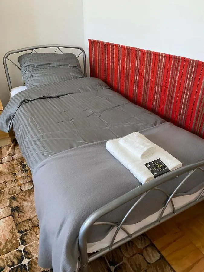 Bella Casa Economy Villa - Skibowa, close to Bielany Breslavia Polonia