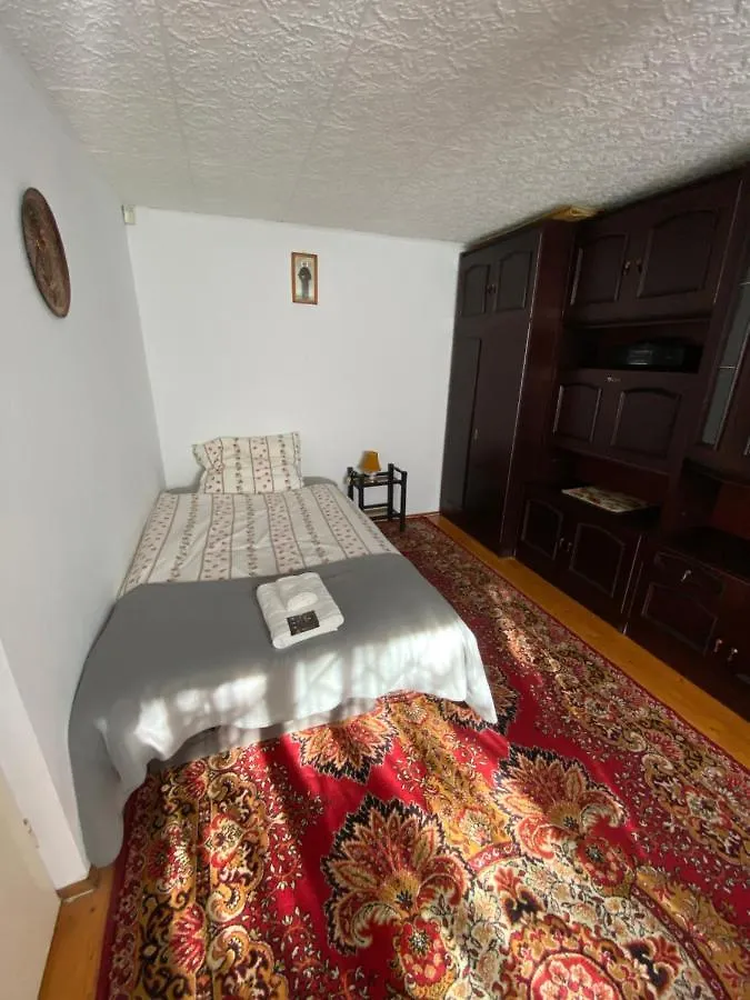 Bella Casa Economy Villa - Skibowa, close to Bielany Breslavia 0*,  Polonia